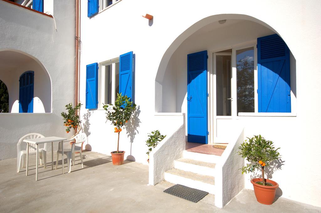 Casa Balena Bianca Lacona Exterior foto